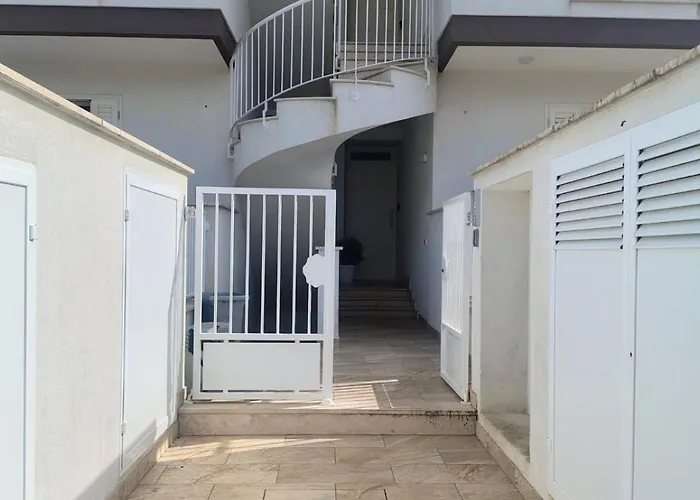 Apartmán La Perla Di Castro *